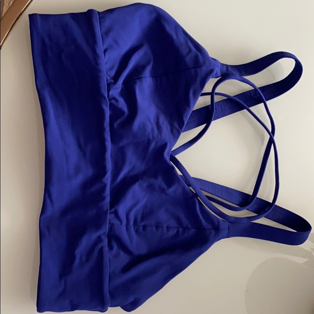 Blue lululemon sports bra
